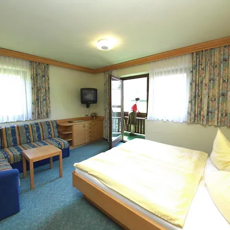 Salzburger Stubn Гостевой дом 4*